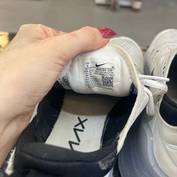 Nike Air Max 270 White and Black Athletic Shoes - Picture 5 of 7